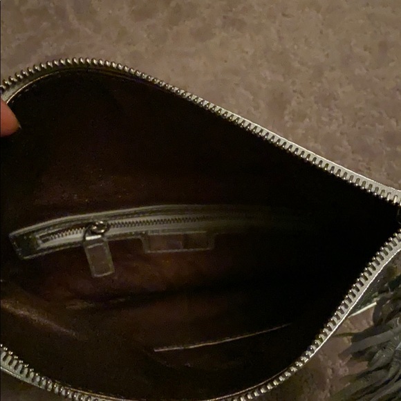 Michhael Kors fold over metallic clutch - Picture 4 of 5